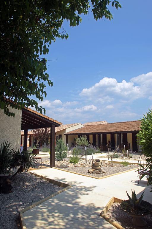 Logis Hotel Le Vieux Moulin Gignac  Exterior foto